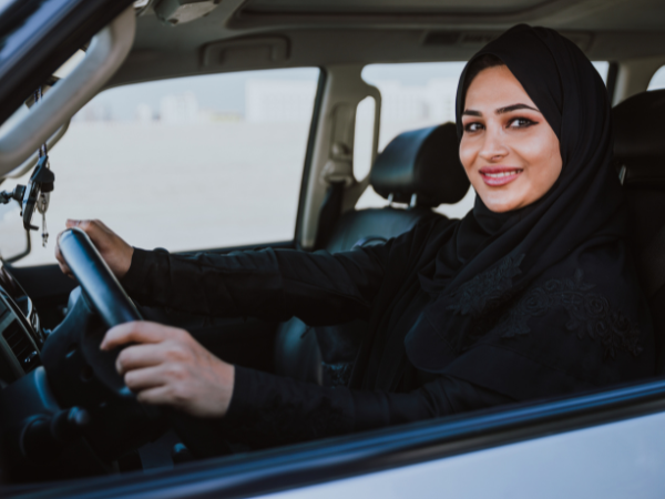 Can Women Drive in Dubai photo 1